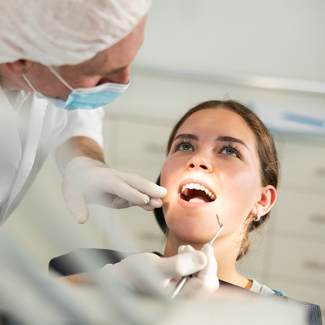 Tooth Contouring - dental treatment at Smile Dentist South Kensington